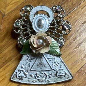 K.C. Angel Brooch with Rose and Pearl Center
